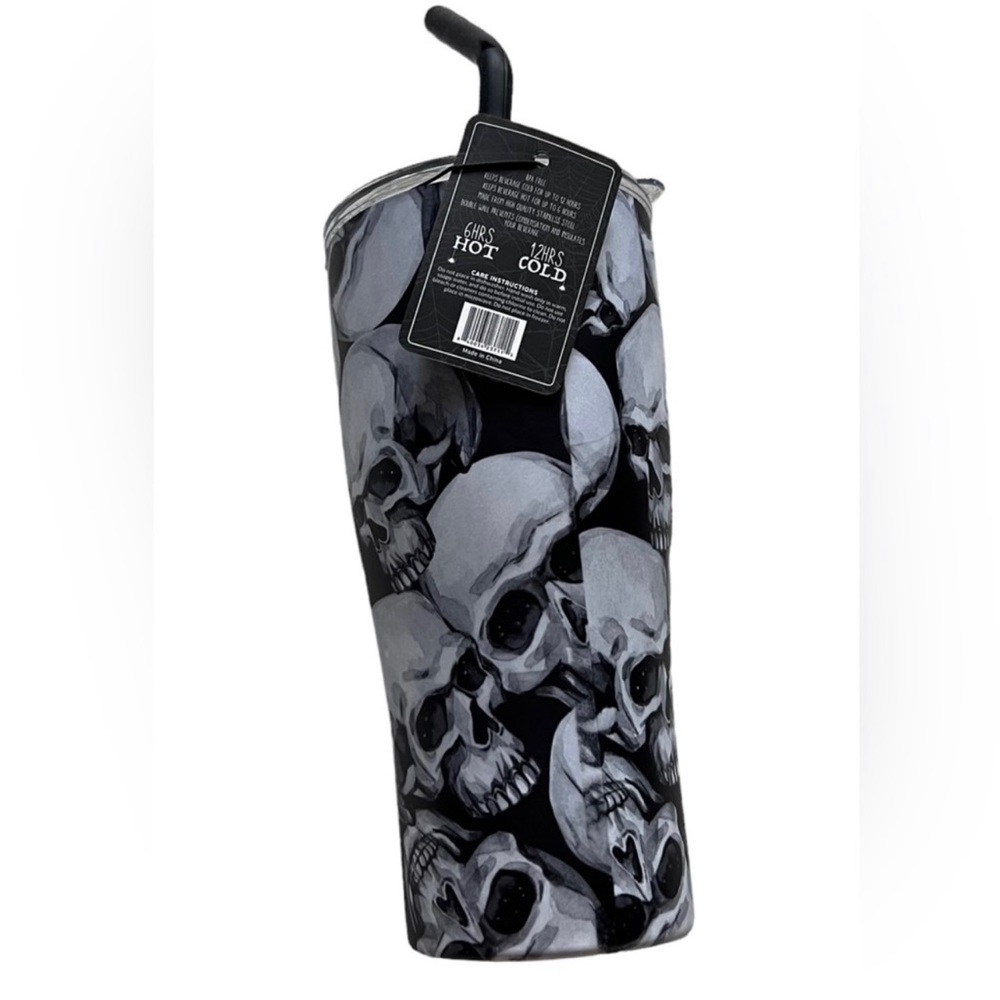 NWT Skulls 30 oz Stainless Halloween Steel Double
Wall Tumbler